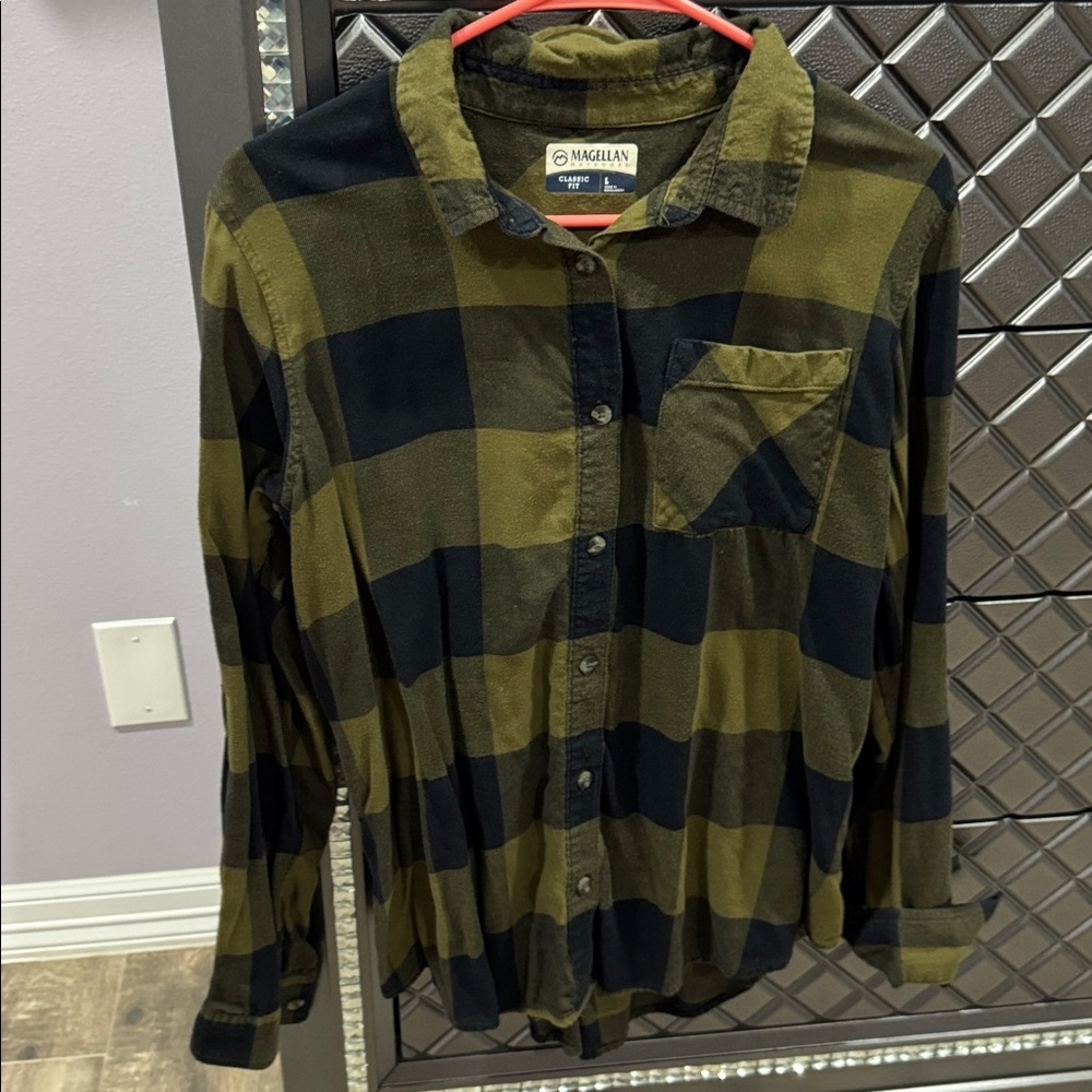 Magellan Outdoors Classic Fit Olive Jacket